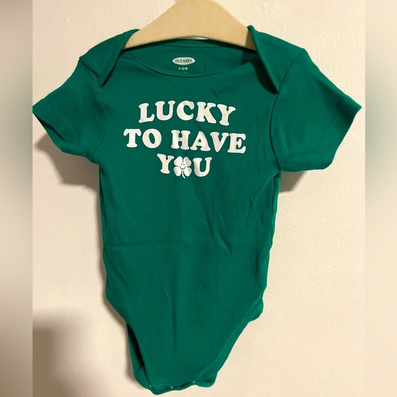 Old Navy green “Lucky to have you”clover bodysuit|Size:6-12months - Picture 2 of 4